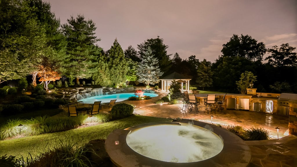 Outdoor-Lighting-Poolscape